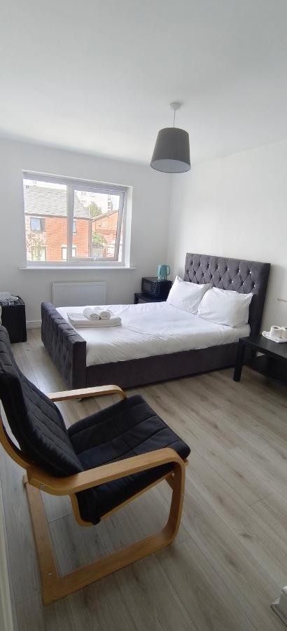 Free Car Park And Walk To Coop, Etihad, Piccadilly Mánchester Exterior foto